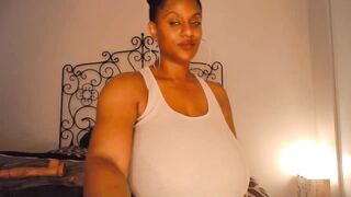 TheIconicGirl  Myfreecams  27-12-2022 13-43