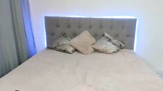 Emily_hillll  Myfreecams  28-12-2022 15-34