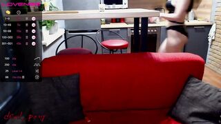 Devil_pony  Myfreecams  27-12-2022 18-48