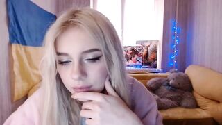 Ririma_xo  Myfreecams  28-12-2022 02-21