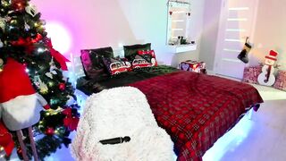 Emmy___  Myfreecams  24-12-2022 19-34