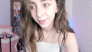 ElsaYoung  Myfreecams  24-12-2022 18-00