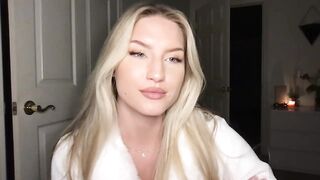 Thezabrina  Myfreecams  25-12-2022 15-53