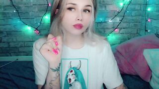 YUMMY_TIFFANI  Myfreecams  25-12-2022 14-00