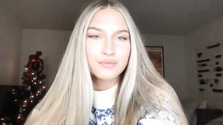 Thezabrina  Myfreecams  26-12-2022 10-34