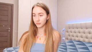TeenEllie_  Myfreecams  26-12-2022 05-23