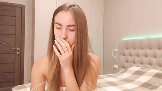 TeenEllie_  Myfreecams  25-12-2022 14-14