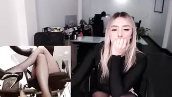 Search Results for kimberly_clars Chaturbate office
