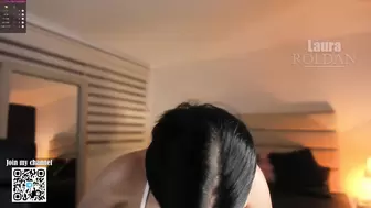 Laura_roldan - [Chaturbate] Interactive toy finger Naked Model