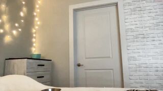 xvno - [Chaturbate] Shaved Real Slut Cam Video