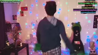 Frogessjay - [Chaturbate] home alone lesbian Rides