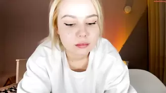Best Videos - Model - mindyfly_