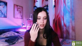 britneyfoxxxx - [Chaturbate] Hot Babe Strips licking Rubbing Pussy