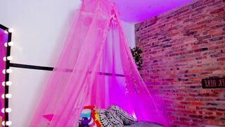 11leia11 - [Chaturbate] romantic Nude Girl Caught On Webcam