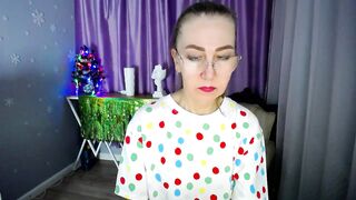 queen_a_n_i - [Stripchat Leaks] upskirt cam2cam best housewives