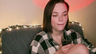 getting_high_ - [Chaturbate] Crazyticket lips Rubbing Pussy