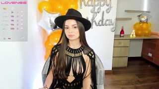 im_antonia - [Chaturbate] Rides Nice Hidden Show