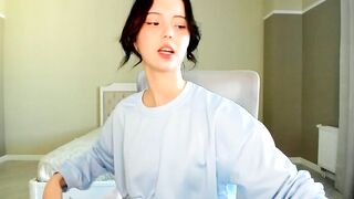 red_mok - Chaturbate Stream bignaturalboobs dadbod smoke suit