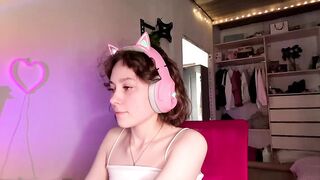 SlunkRear - My Stripchat Stream latex nylon big-clit petite-white flashing