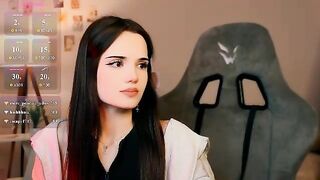 luenesente - Chaturbate Models naturalbody twerk brat tittyfuck