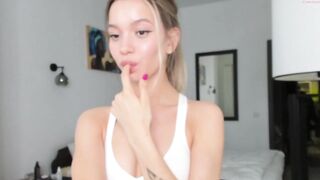 honeybae3 - [Chaturbate] Cute WebCam Girl Livecam awesome