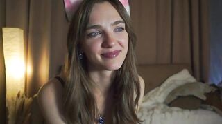 tomikavilandre - Chaturbate Models high qulity cam model finger curves