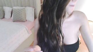 veliasai - Chaturbate Models Webcam blueeyes tightpussy lesbians