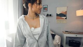 lydalambino - Chaturbate Models Virtual capture brownhair smiles girl