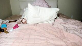 sexxylaurab - Chaturbate Models lovensecontrol phonesex facesitting smallboobs