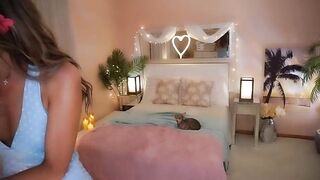 amyvalentine - Chaturbate Models Webcam snapshot tittyfuck simple curved