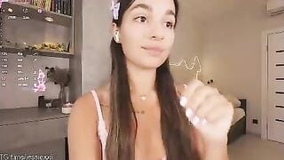 jessiexxi - Chaturbate Models foreskin saliva dildoplay flex