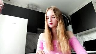 manadikes - Chaturbate Models cumwhore threesome glasses creamypussy