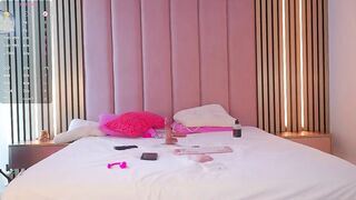 vesia - Chaturbate Models rimming pleasure strapon clip