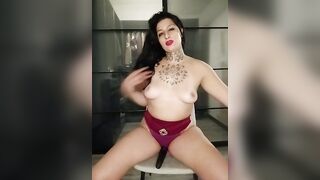 Porcellina181 - Model Stripcam glamour trimmed interactive-toys big-ass brunettes