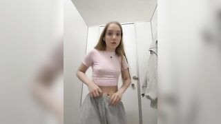 bambi_lu - Model Stripcam dildo-or-vibrator cosplay shower small-tits sex-toys