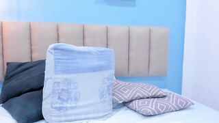 aria_mmg - Model Chaturcam flexing face slut perfecttits