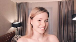 cristasires - Model Chaturcam booty bigeyes funny Online footage