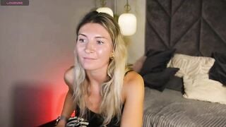 michelle_iris_ - Model Chaturcam bigpussylips squirty girl tight