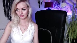 valerieluvsugar - [Chaturbate] Cute WebCam Girl Gets Lucky Webcam Recording