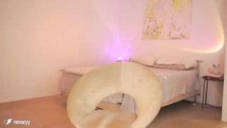 n_o_v_a - Model Chaturcam rough hairypussy strip showershow