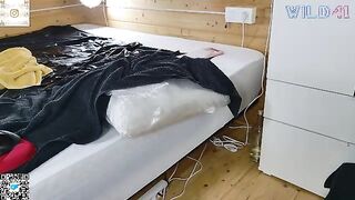 wild41 - Model Chaturcam privates bigclit worship feed