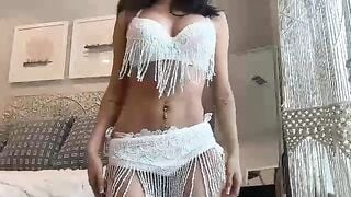 camilaxoxoxo - Model Chaturcam sloppybj perfecttits kiss small