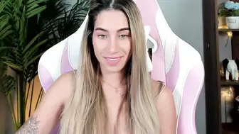 Bloomlu 01-11-2022 22-56