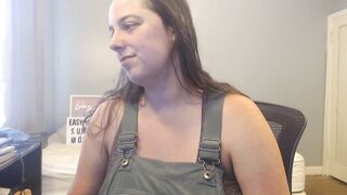 leiaswift - [Chaturbate] Recording home alone girl alone