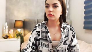 stefani_sg - [Chaturbate] Stunning lips Fisting Pussy