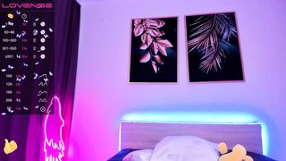 aisneon - [Chaturbate] Shaved Cumming amazing