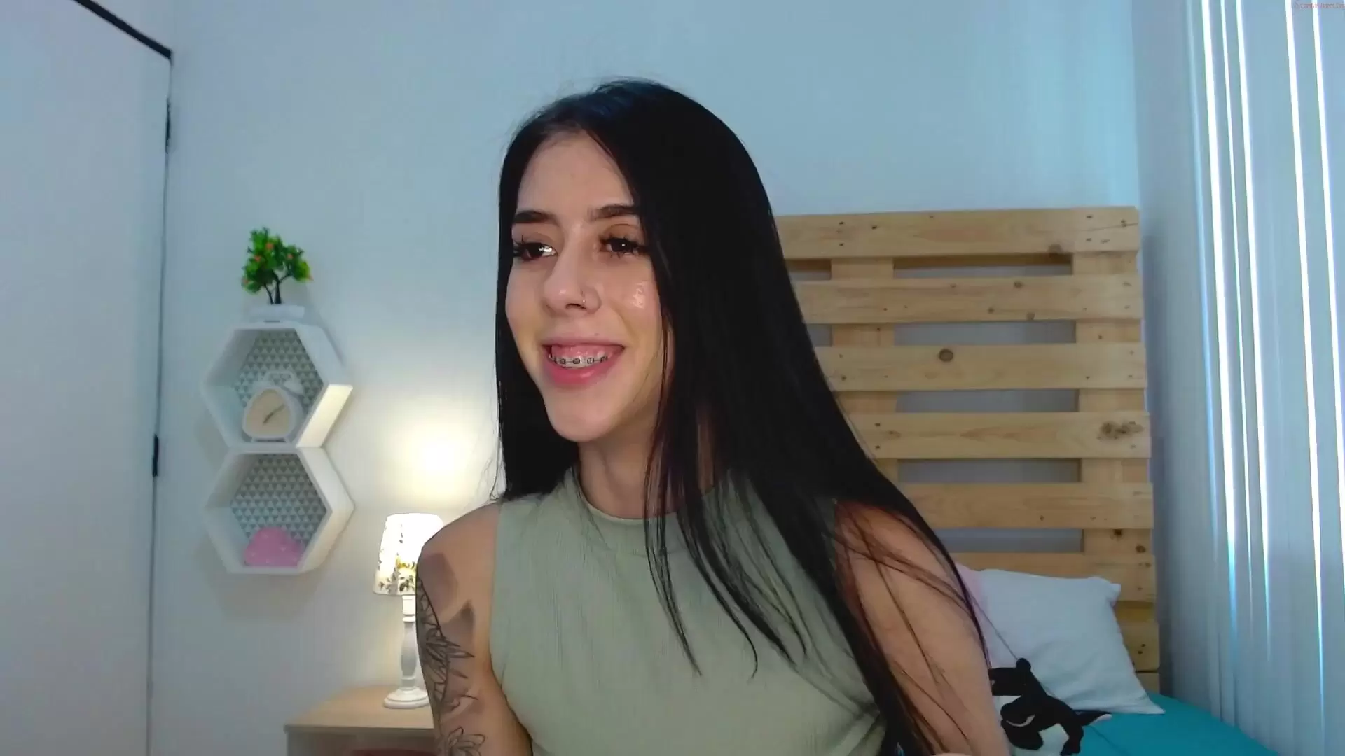 Aleja_xi - [Chaturbate] Sweet Model Camwhores Rubbing Pussy