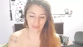DiscovermeXX - [EuroLive Video] Horny Porn Pretty face