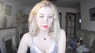hairyprincess777 - [Chaturbate] slut Natural Body Blowjob