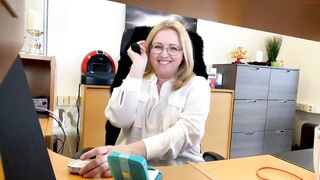 kristinakeshh - [Chaturbate] spy Hot Babe Strips Rubbing Pussy